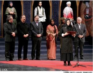 Baran Kowsari receiving her award for best actress at the Iranian Annual Film Festival Fajr (image courtesy of Arash Khamooshi, ISNA).